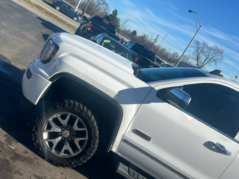 2016 GMC Sierra 1500 SLE photo 2