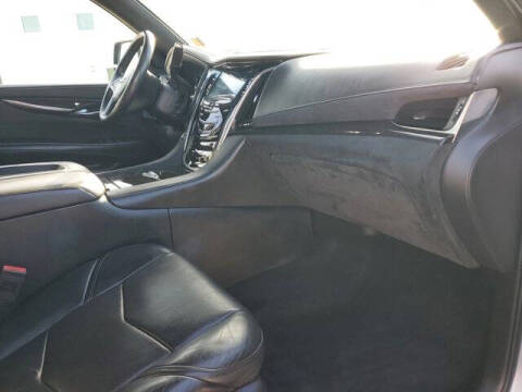 2017 Cadillac Escalade ESV Platinum