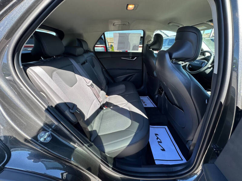 2026 Kia Niro EX