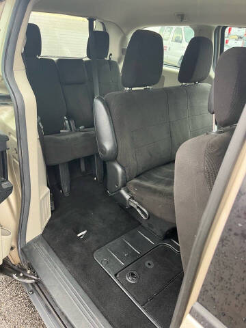 2013 Dodge Grand Caravan American Value Package