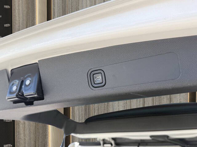 2012 Cadillac Escalade Luxury