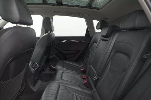 2012 Audi Q5 2.0T quattro Premium Plus