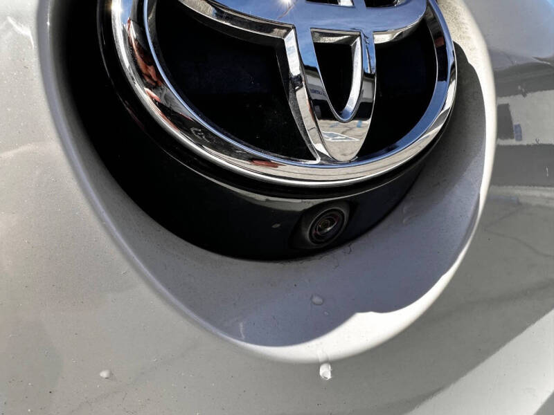 2020 Toyota Corolla Hatchback SE