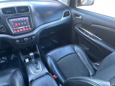 2020 Dodge Journey Crossroad