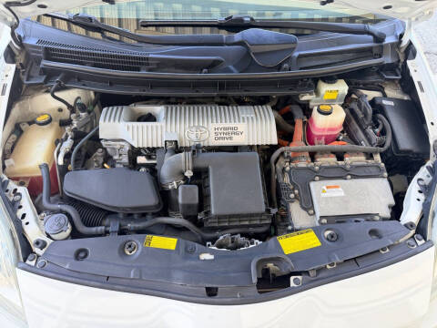 2010 Toyota Prius III