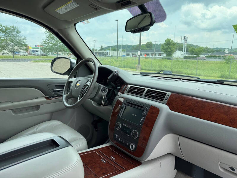 2011 Chevrolet Avalanche LTZ