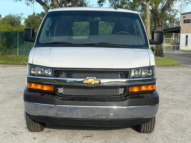 2022 Chevrolet Express 2500