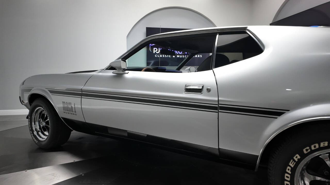 1972 Ford Mustang 24