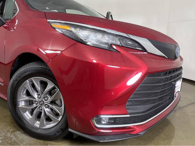 2021 Toyota Sienna XLE 7-Passenger