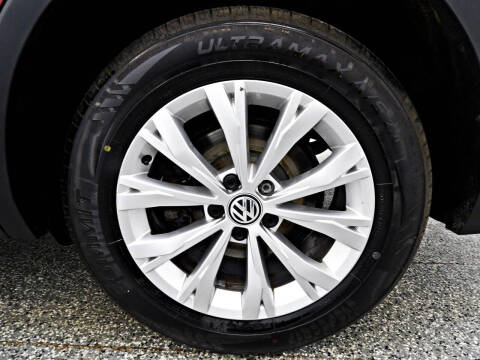 2018 Volkswagen Tiguan 2.0T SE 4Motion