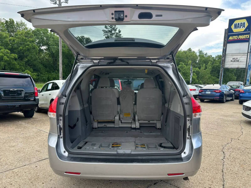 2011 Toyota Sienna