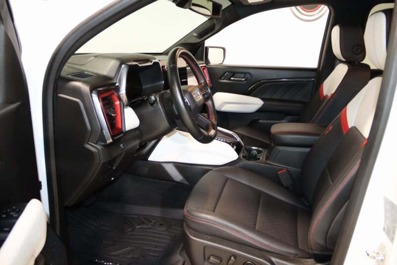 2023 GMC Canyon AT4X