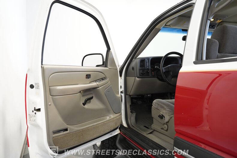 2004 Chevrolet Suburban