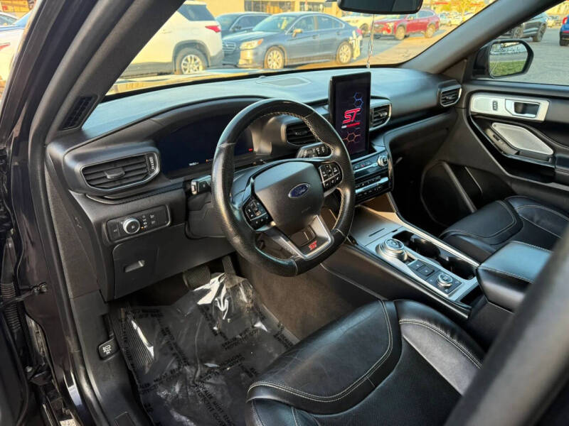 2021 Ford Explorer ST