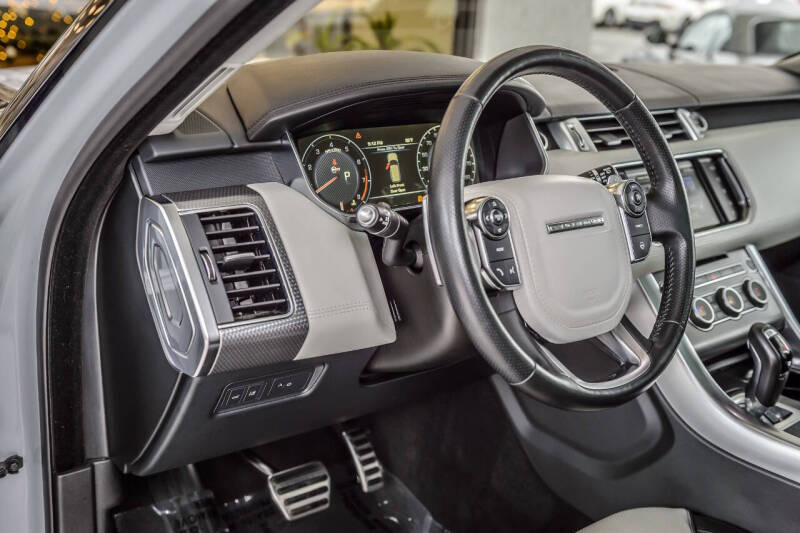 2016 Land Rover Range Rover Sport SVR