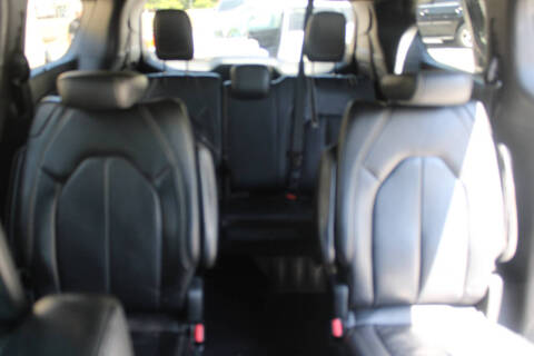 2018 Chrysler Pacifica Touring L Plus