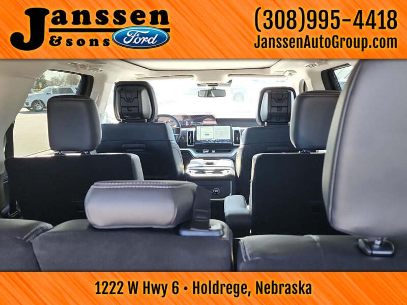 2026 Ford Expedition MAX Platinum