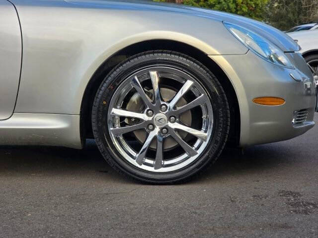 2004 Lexus SC 430