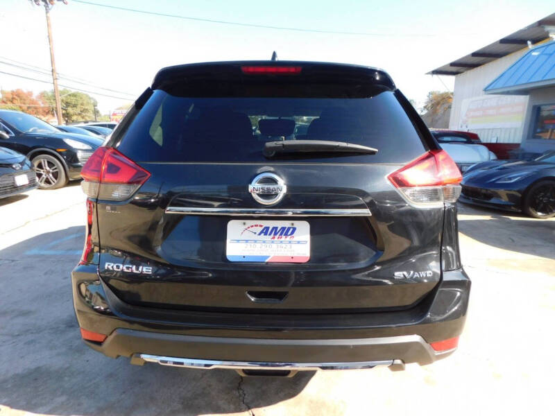 2017 Nissan Rogue SV