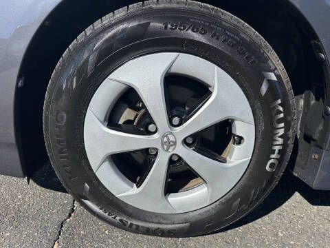 2014 Toyota Prius Four