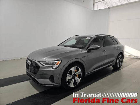 2022 Audi e-tron quattro Premium Plus