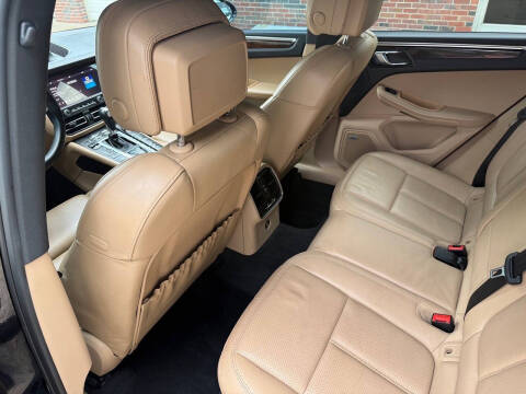 2019 Porsche Macan S