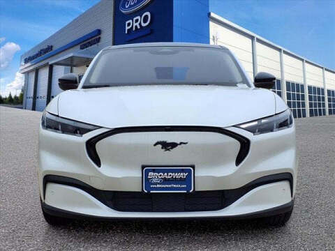 2025 Ford Mustang Mach-E Premium