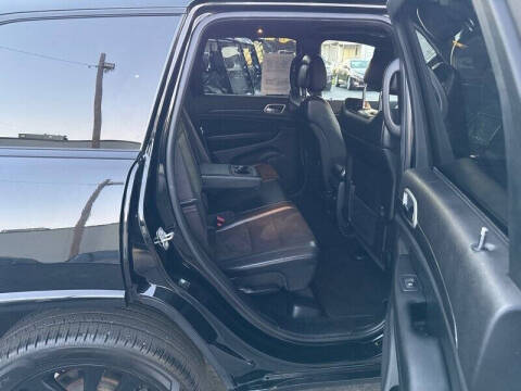 2019 Jeep Grand Cherokee Laredo