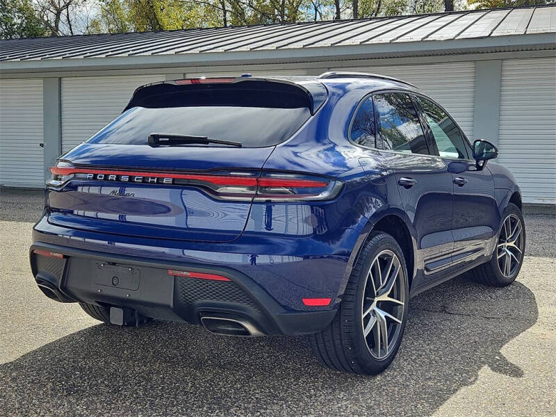 2025 Porsche Macan