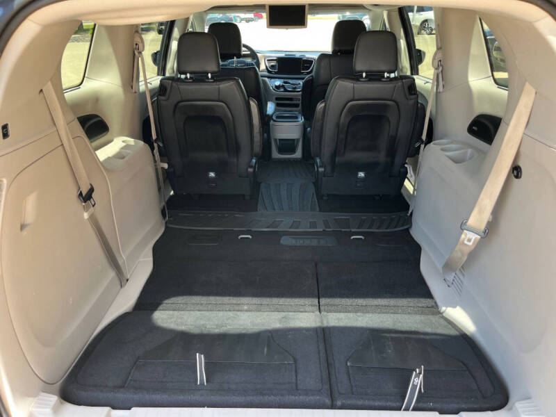 2018 Chrysler Pacifica Touring L