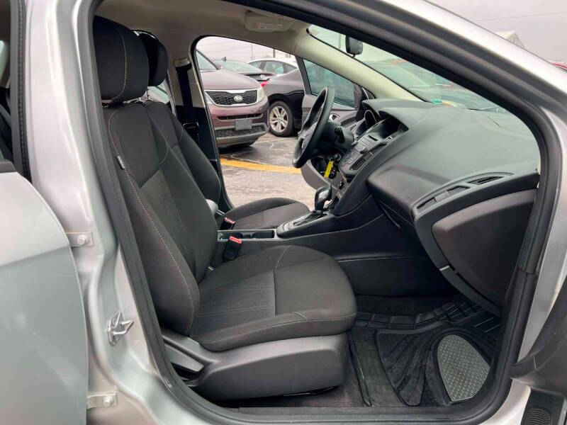 2017 Ford Focus SE