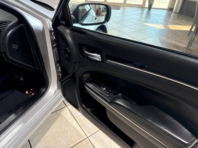 2023 Chrysler 300 S V6