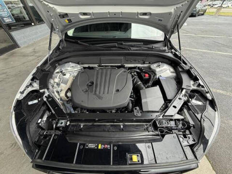 2024 Volvo XC60 B5 Core Dark Theme