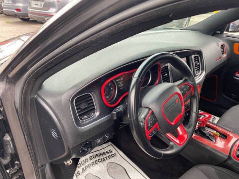2016 Dodge Charger SXT