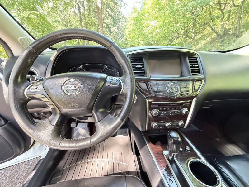 2015 Nissan Pathfinder Platinum