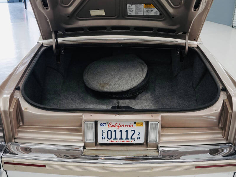 1990 Cadillac Brougham