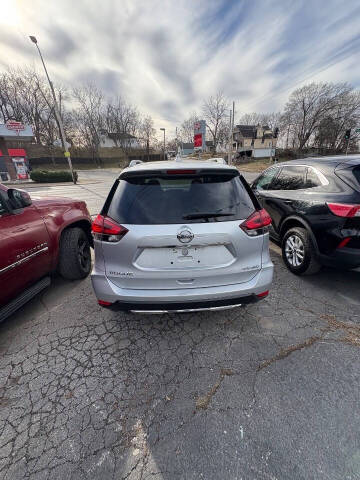 2018 Nissan Rogue SV
