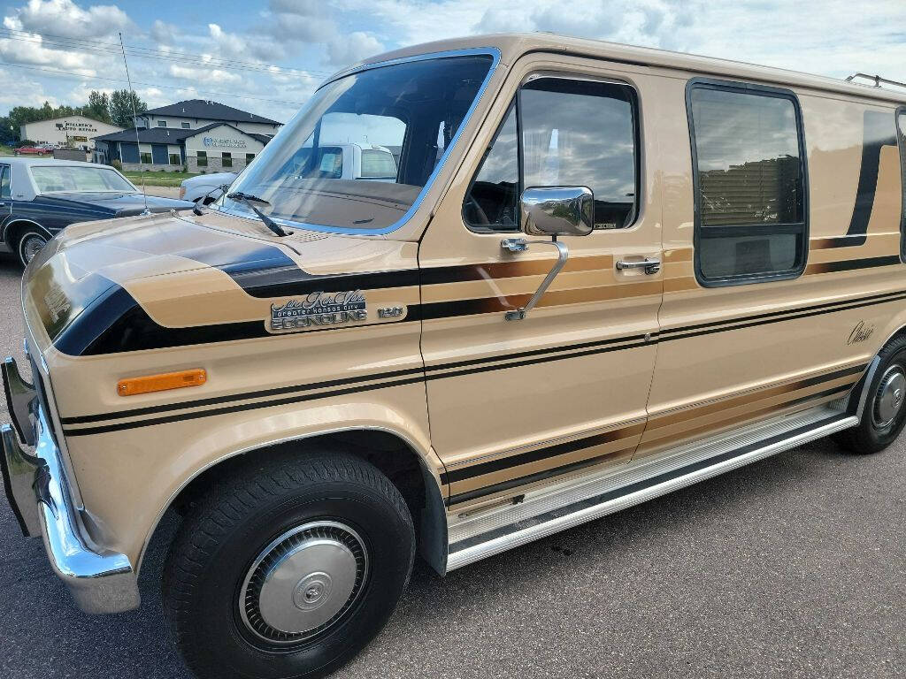 1984 Ford E-Series 30