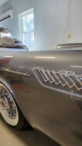 1957 Ford Thunderbird