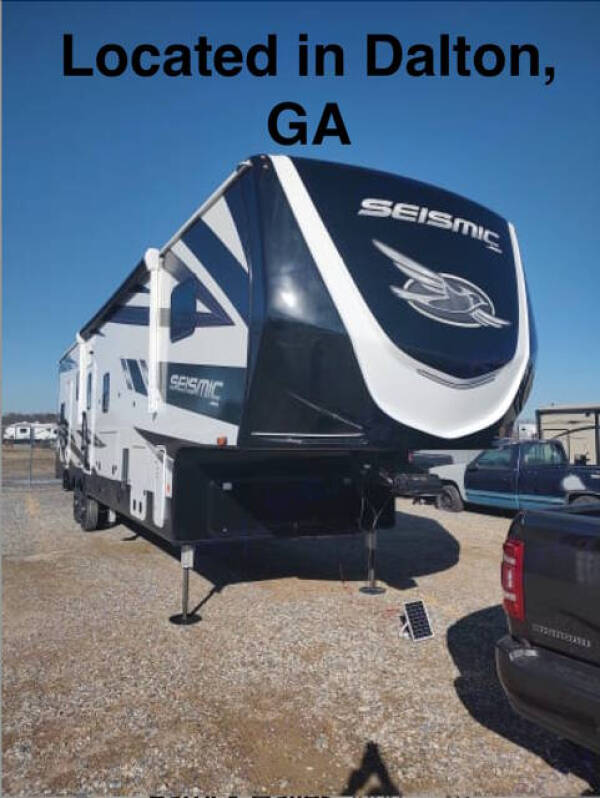2023 Jayco Seismic