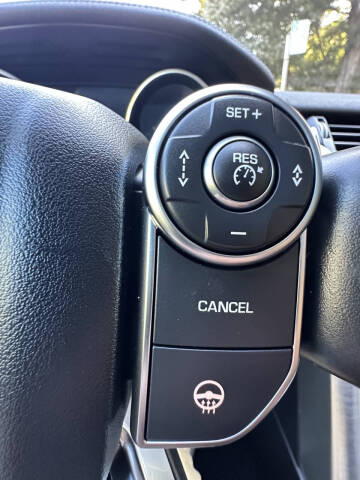 2017 Land Rover Discovery HSE Luxury