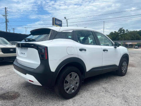 2025 Nissan Kicks S