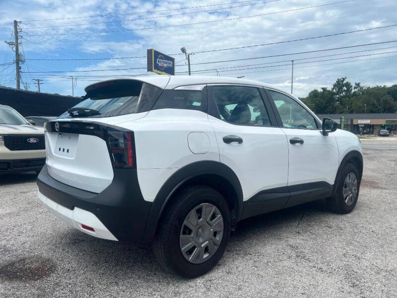 2025 Nissan Kicks S