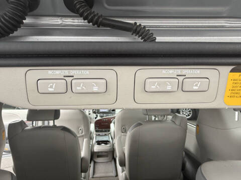 2014 Toyota Sienna Limited 7-Passenger