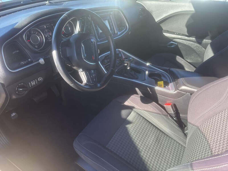 2015 Dodge Challenger SXT