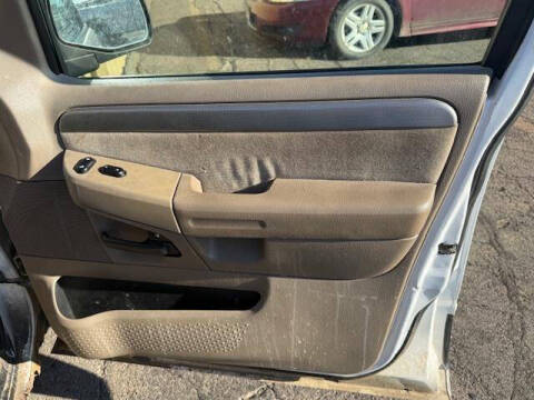 2004 Ford Explorer XLT