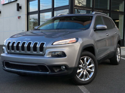 2015 Jeep Cherokee for sale at MAGIC AUTO SALES in Little Ferry NJ