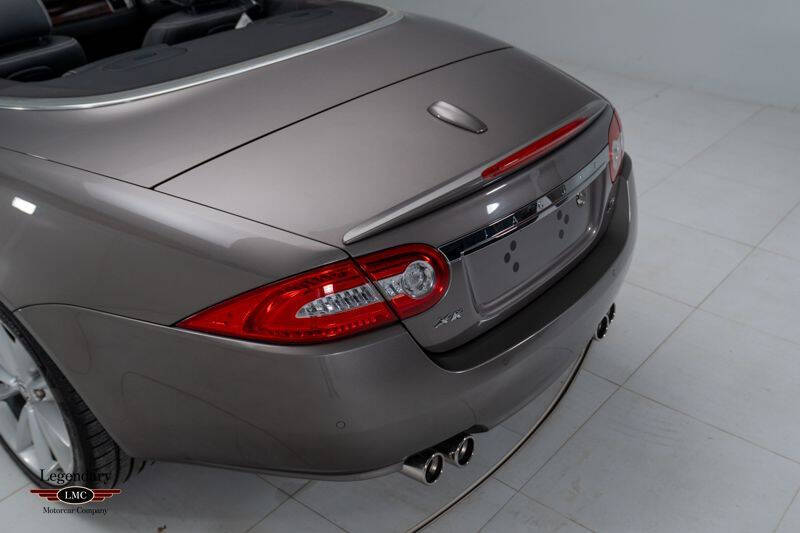 2011 Jaguar XKR