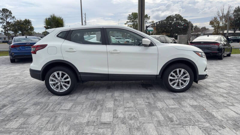 2022 Nissan Rogue Sport S