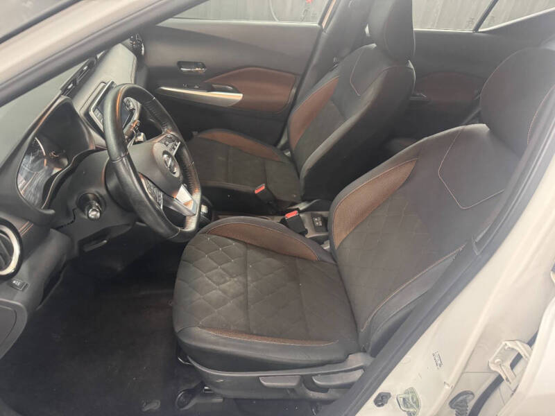 2018 Nissan Kicks SR